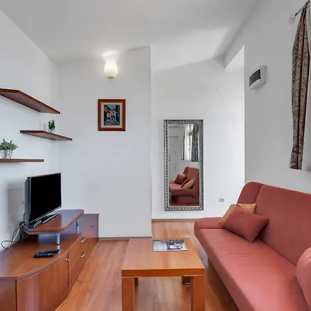 Apartment Verica *